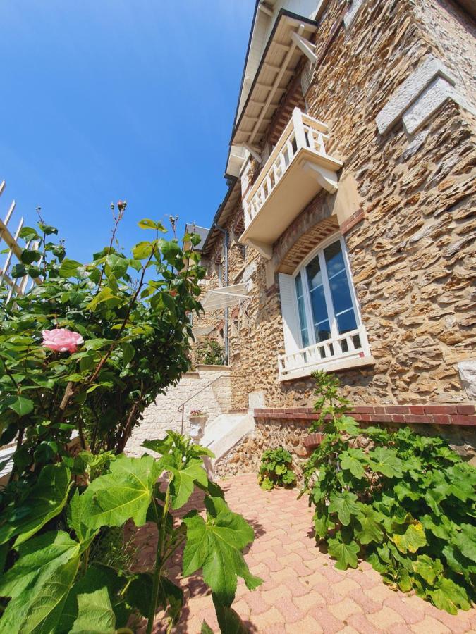 Villa Capucine: Charming Town House with Garden in Vernon-Giverny Vernon  Exterior photo